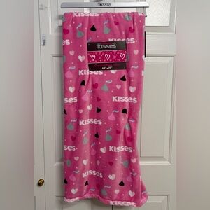 Hershey Kisses Pink Heart Pattern Throw Blanket